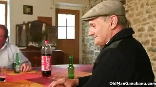 سيارة استمناء فاتنة افلام رومانسية بورن - 2022-02-06 18:18:03